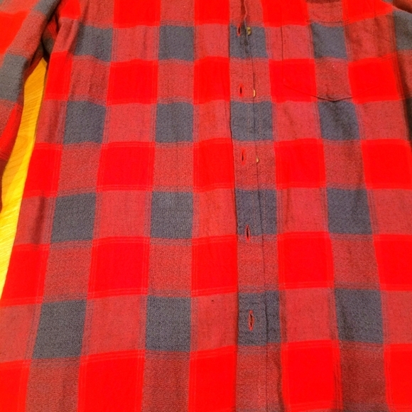 So 100% cotton plaid button down shirt size M - Picture 3 of 7